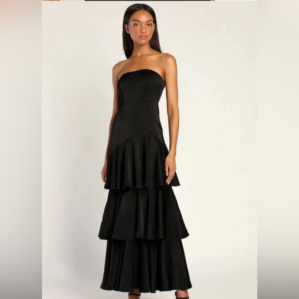 Lulus beautiful black gown size xl